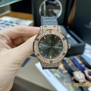 Replica Watches Hublot Classic Fusion 33mm Gray Dial Women Swiss Automatic Rubber Strap 1:1 Clone Watch