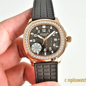 Replica Watches Patek Philippe Aquanaut 35mm Black Dial Women Swiss Quartz Rubber 1:1 Clone Watch