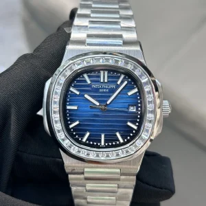 Replica Watches Patek Philippe Nautilus 40 mm Blue Dial Mens Swiss Automatic Movement Metal Bracelet 1:1 Clone Watch