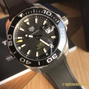 Replica Watches Tag Heuer Aquaracer 43mm Black Dial Mens Swiss Automatic Rubber Strap 1:1 Clone Watch